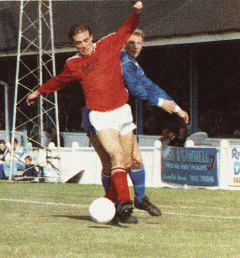 Paul Underwood puts in a challenge.