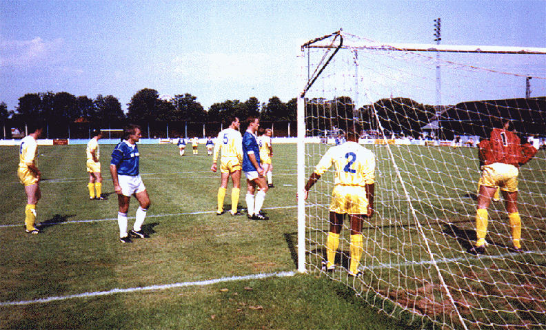 Debutants Peter Kitchen (left) and Tony Harwood wait for a corner to come over.
